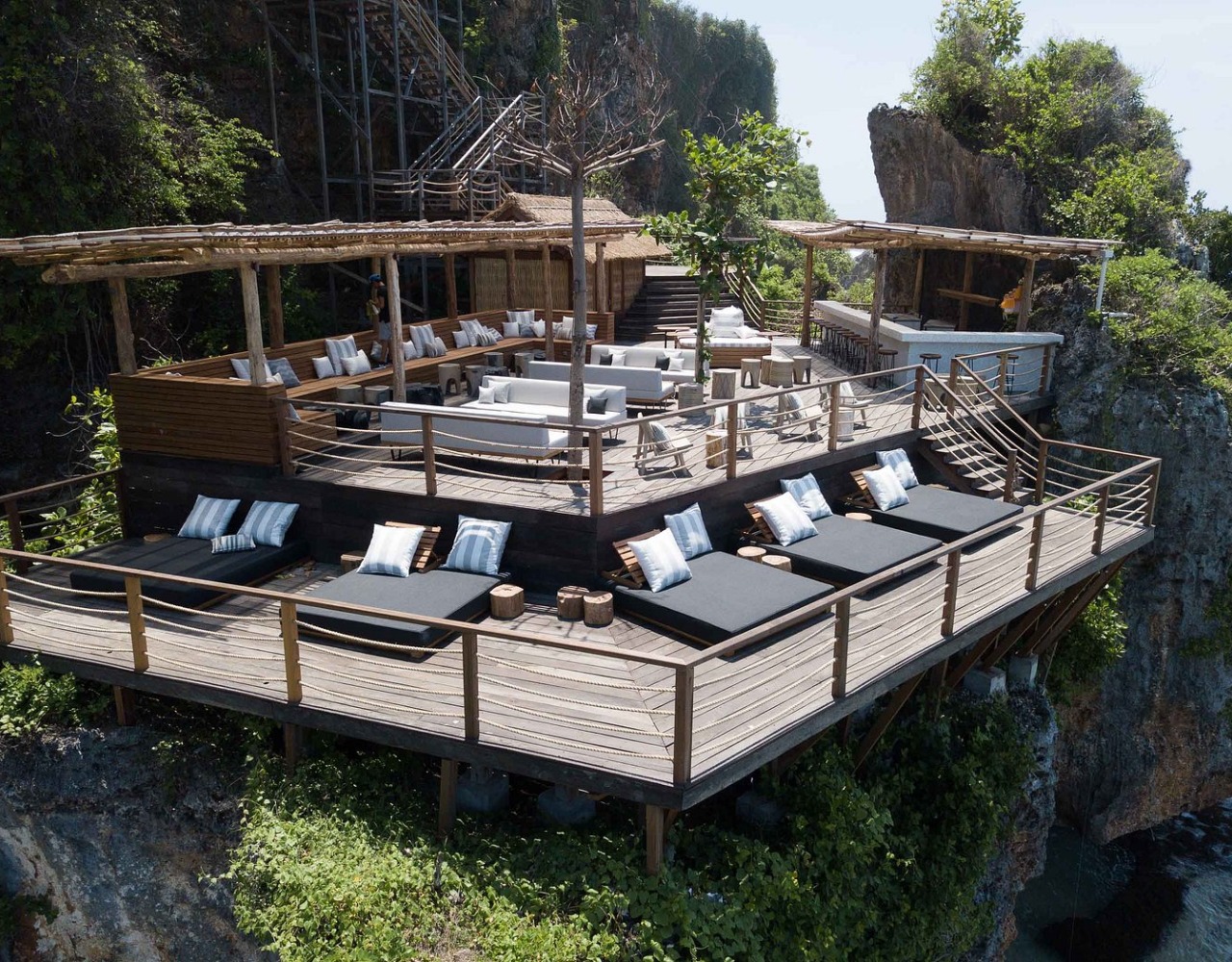 Ulu Cliff House